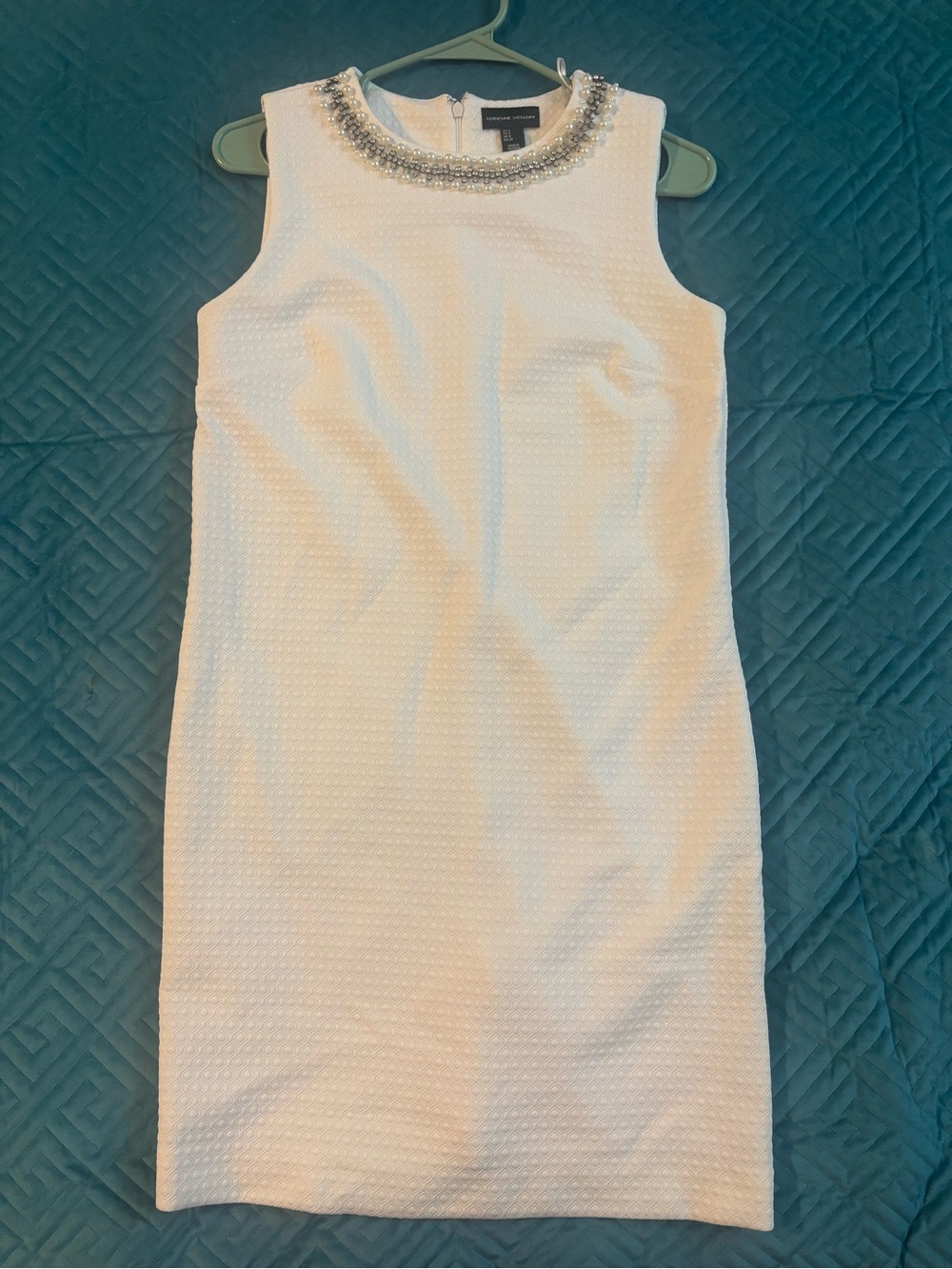 White Embellished Neck Sleeveless Sheath Dress
